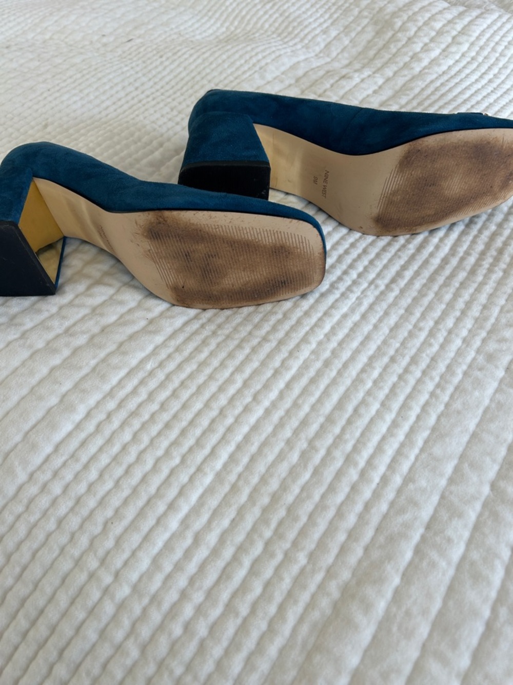 Nine West Teal Suede Pumps with Gold Chain Accent - Picture 3 of 5